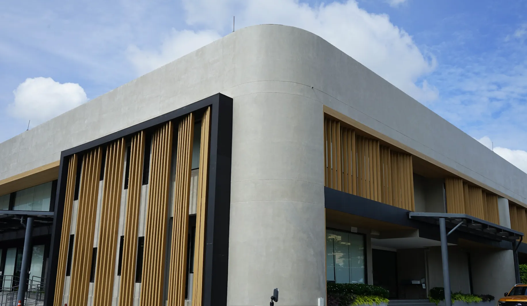 BHIRAJ Campus UDOMSUK